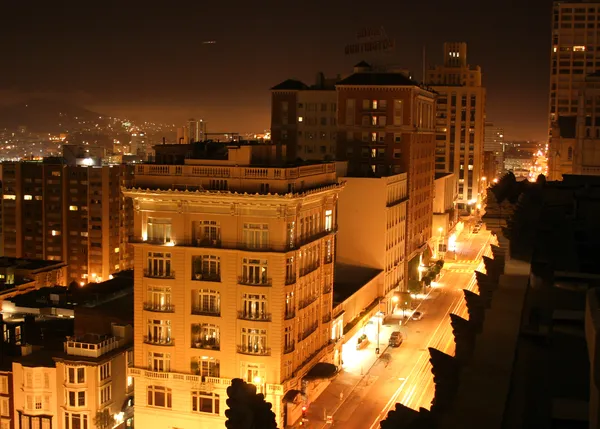 Police respond to barricaded person on California Street as Nob Hill blocks close near busy retail corridor
