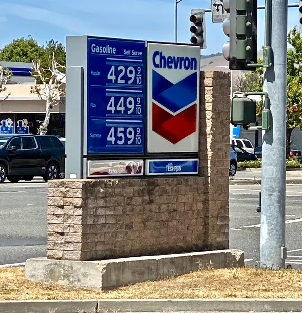Bay Area residents debate Iran war as gasoline prices jump sharply and travel costs rise