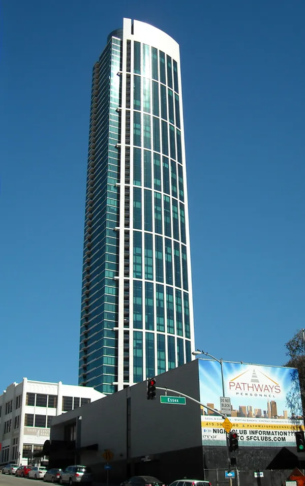 Fatal Monday morning shooting in San Francisco’s Rincon Hill leaves investigators searching for suspects and motive