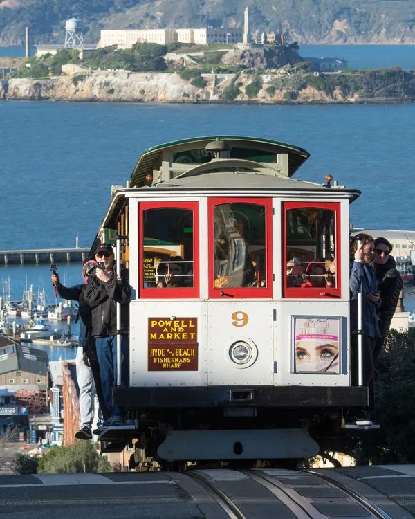 San Francisco cable car crash near Hyde and Broadway injures four, disrupts two lines for hours