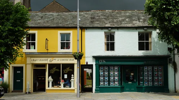 Cloudy Horizons and Calm Temphs: The Calm Before a Significant Pattern Change